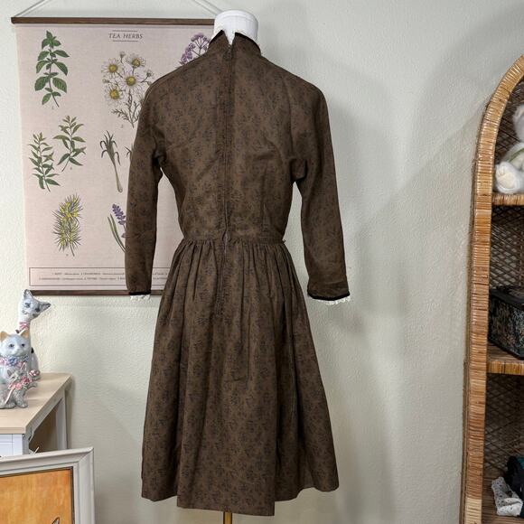 True Vintage 50s Brown Floral A-Line Dress Cottage Prairie Mori Kei Forest XS - Picture 3 of 5